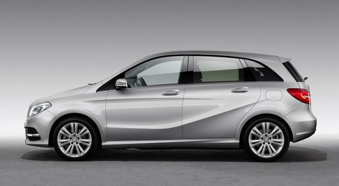 Mercedes-Benz B180